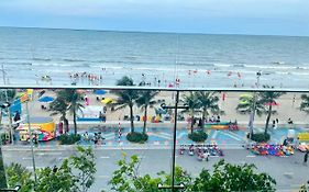 Flamingo Hải Tiến - Căn góc 2 Phòng - View 2 mặt biển